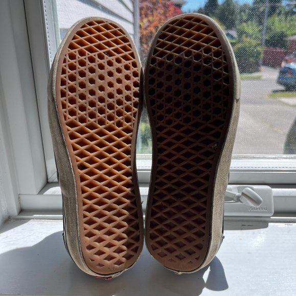 Vans Classic Slip-On - Black/White - Women’s 7.5 - Picture 4 of 7